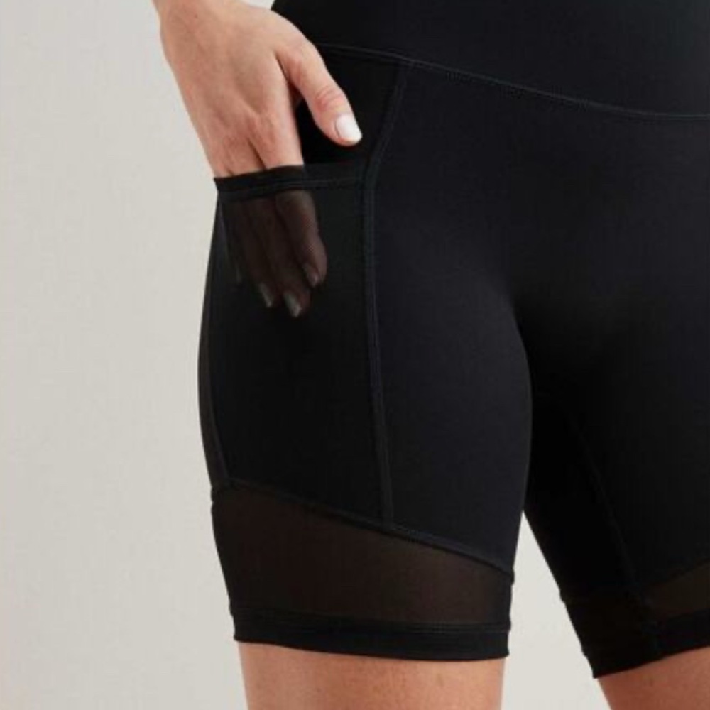Women’s Aerie Black High-Rise Mesh Bike Shorts